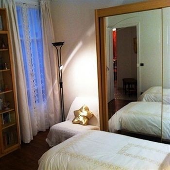 Hotel Bed And Breakfast Camelia (Courbevoie)