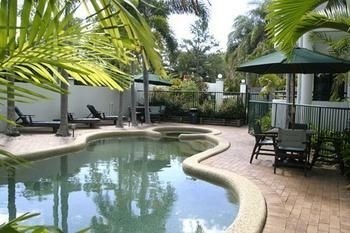 Hotel Half Moon Bay (Cairns)