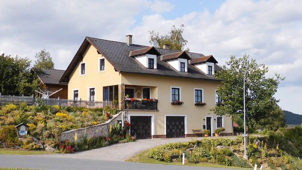 Hotel Annas Ferienwohnung (Rappottenstein)