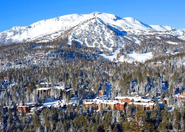 Hotel The Village Lodge (Mammoth Lakes)