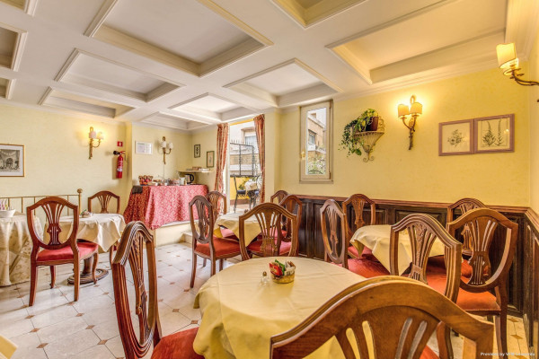 Hotel Cinquantatre (Rome)