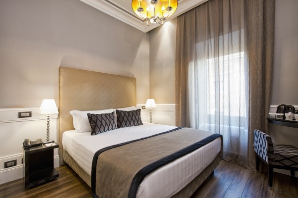 Hotel The Independent Suites (Rome)