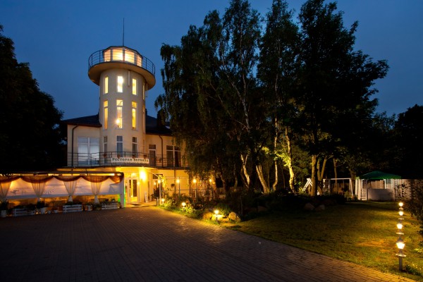 Hotel Aquatoria (Yantarnyy)