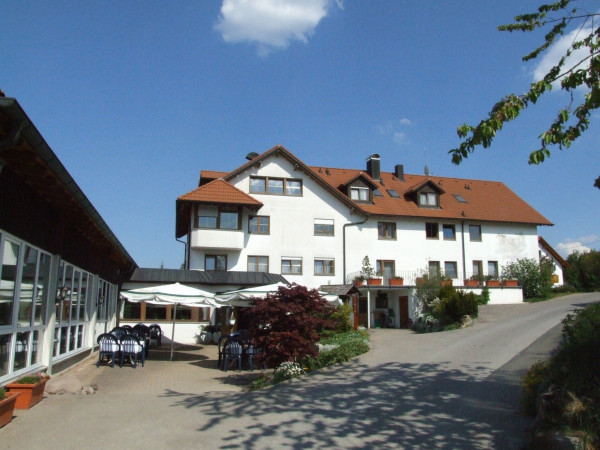 Wiesenhof Landhotel (Heroldstatt)