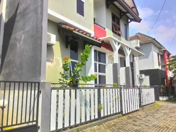 Hotel de Azure Homestay (Yogyakarta)