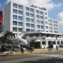 NAPOLITANO HOTEL (Santo Domingo)