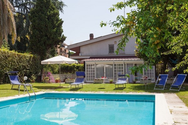 Hotel B&B Resort Cinta di Alloro (Rome)