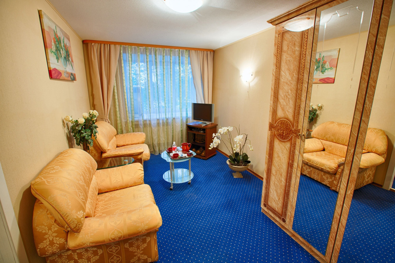 POLET HOTEL SURGUT - Surgut - Great prices at HOTEL INFO