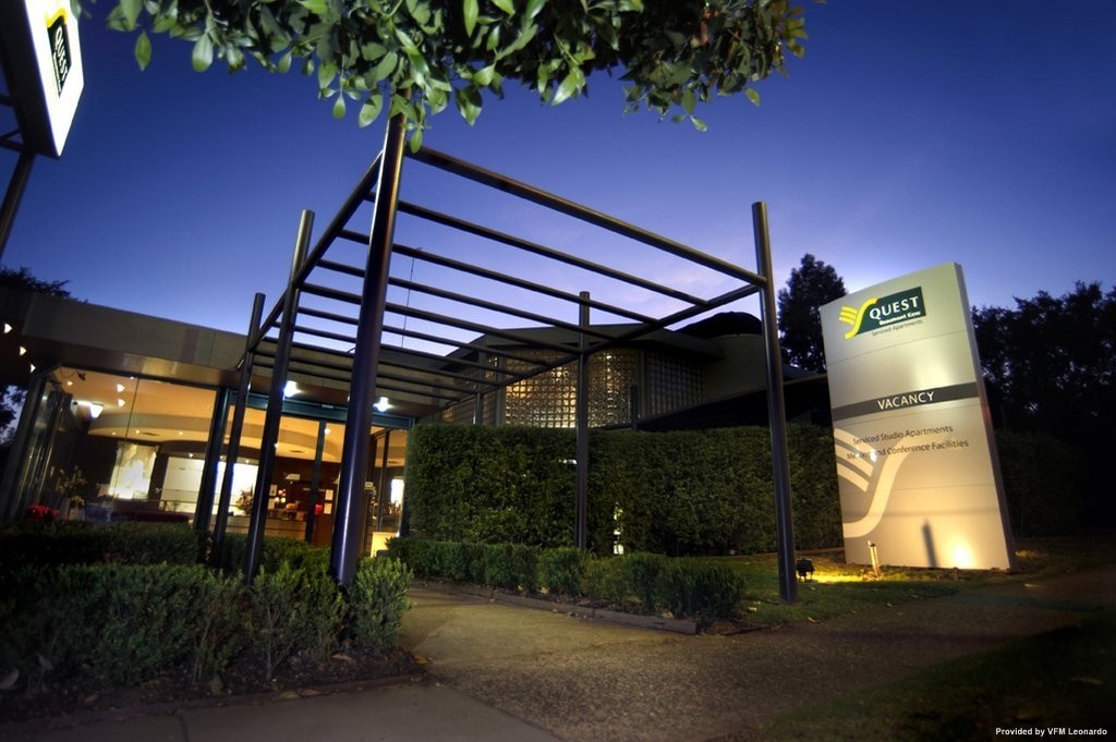 Hotel Quality Suites Beaumont Kew Melbourne Great prices at