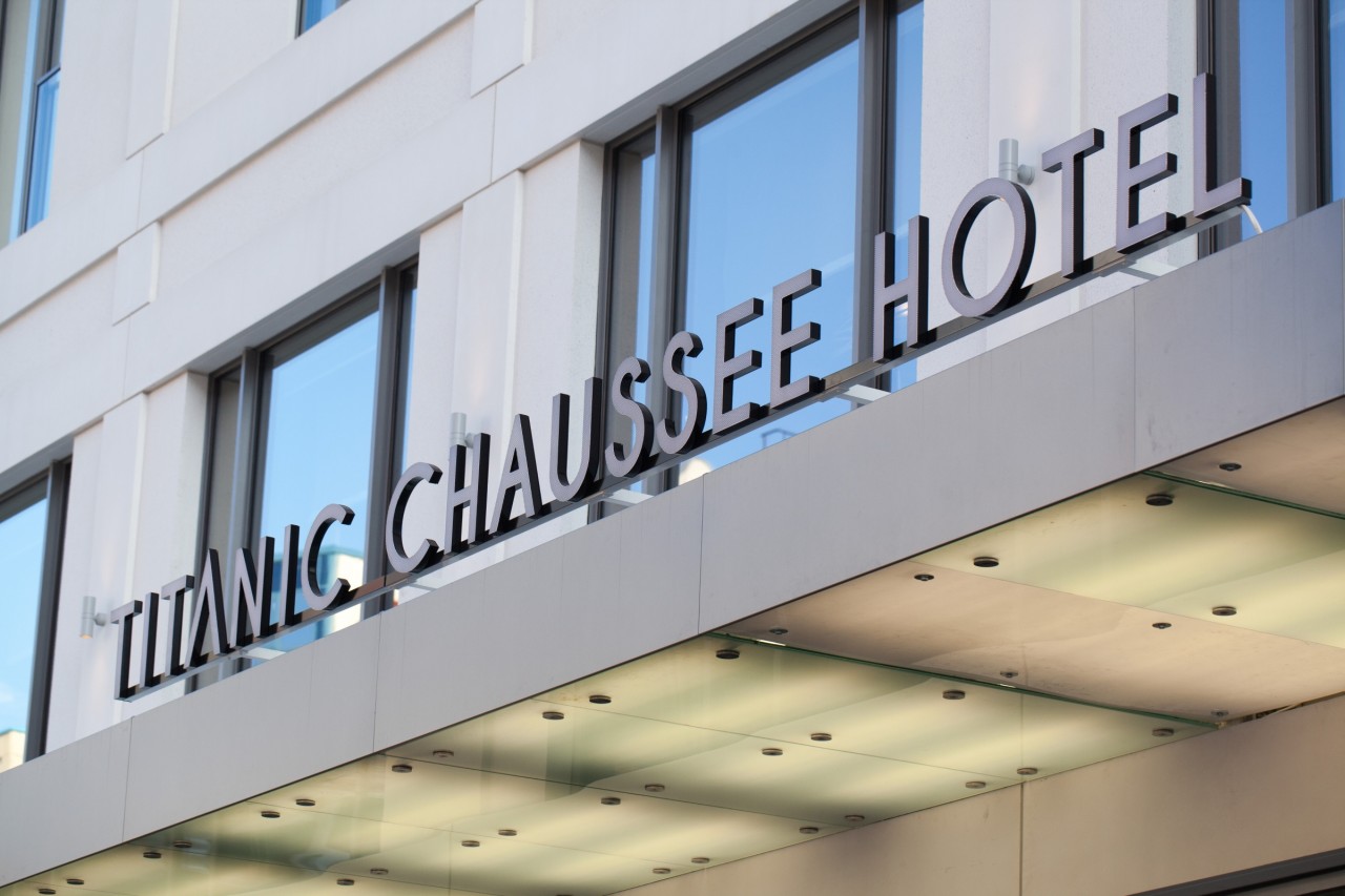 Hotel Titanic Chaussee Berlin - Great prices at HOTEL INFO