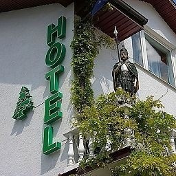 Hotel Pod Swierkiem (Busko-Zdrój)