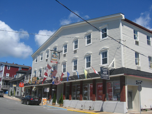 Smugglers Cove Inn (Lunenburg)