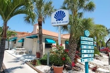 Siesta Beach Resorts and Stes (Sarasota)