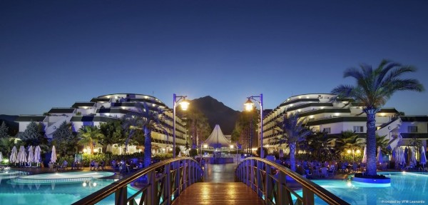 QUEENS PARK TEKIROVA RESORT AND SPA (Kemer)