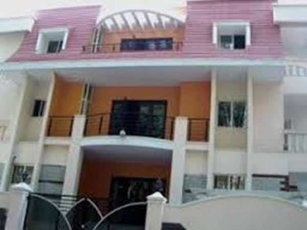 Hotel Compact Maple Leaf (Bangalore)