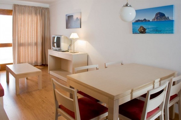 Apartamentos Los Robles (Eivissa)